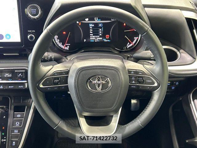 Toyota VOXY 2023-07 7331029-10