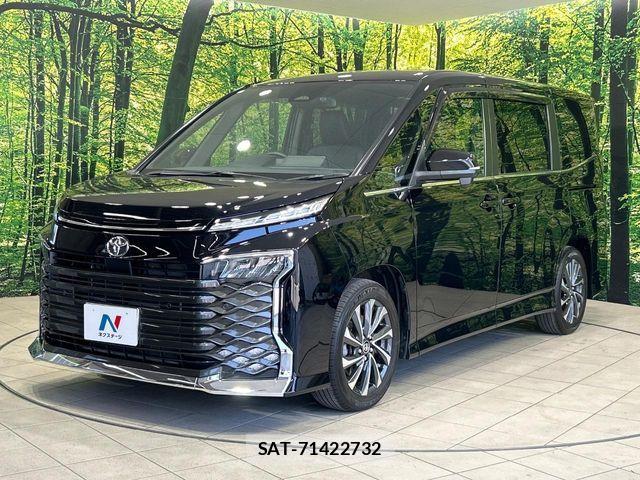 Toyota VOXY 2023-07 7331029-16