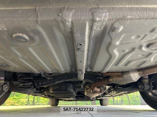 Toyota VOXY 2023-07 7331029-18