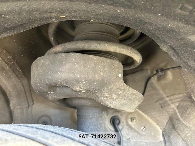 Toyota VOXY 2023-07 7331029-19