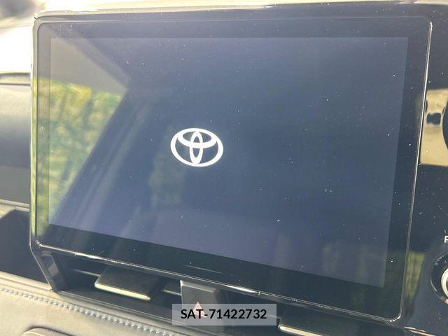 Toyota VOXY 2023-07 7331029-2