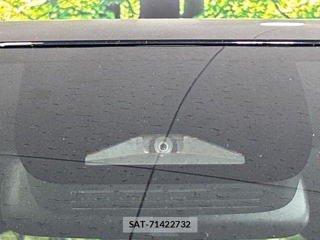 Toyota VOXY 2023-07 7331029-4