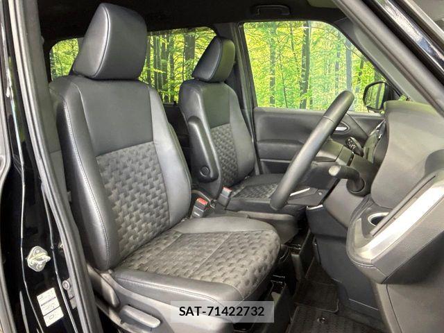 Toyota VOXY 2023-07 7331029-6