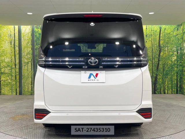 Toyota VOXY 2024-06 7331018-15