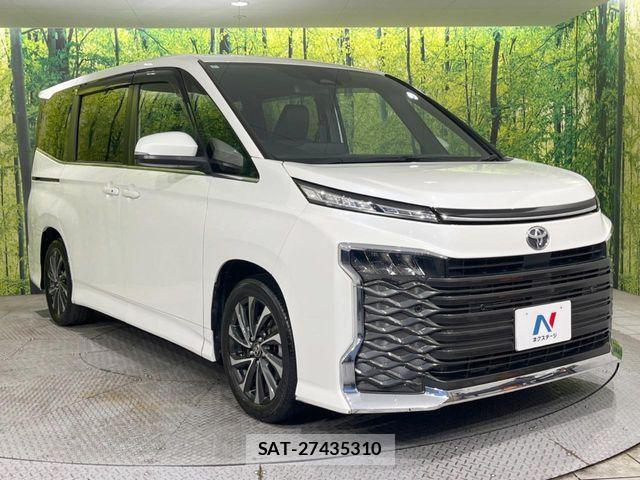 Toyota VOXY 2024-06 7331018-16