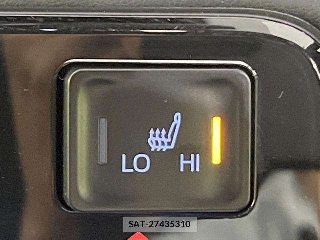 Toyota VOXY 2024-06 7331018-4