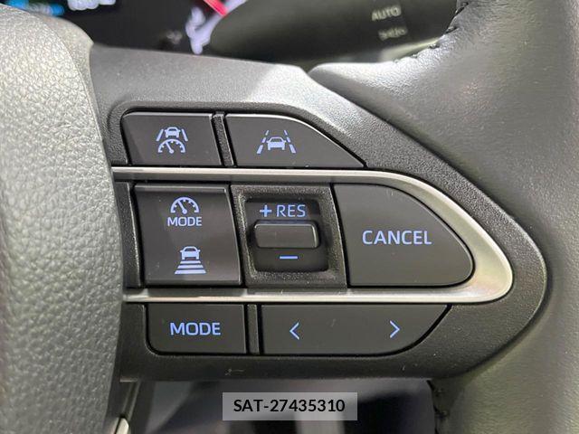 Toyota VOXY 2024-06 7331018-5