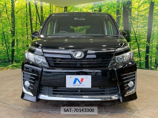 Toyota VOXY 2014-01 7331060-14