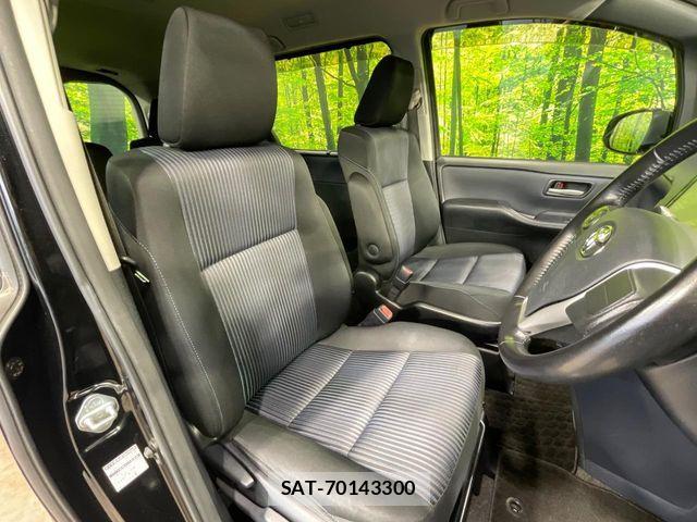 Toyota VOXY 2014-01 7331060-8