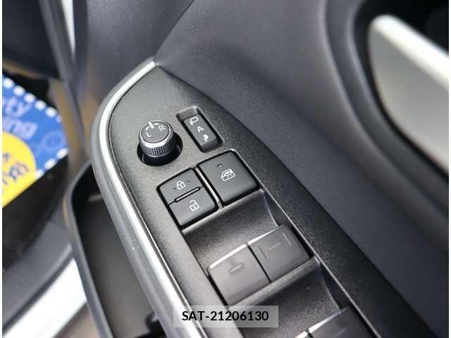 Toyota VOXY 2024-03 7331010-9