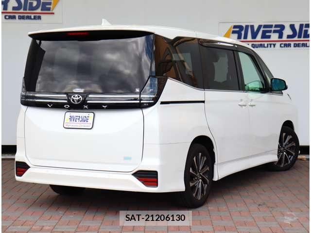 Toyota VOXY 2024-03 7331010-5