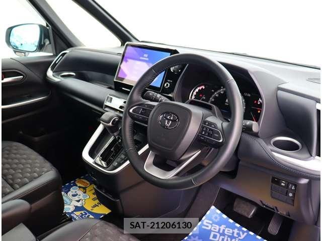 Toyota VOXY 2024-03 7331010-7