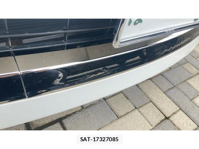 Toyota VOXY 2013-12 7331104-25