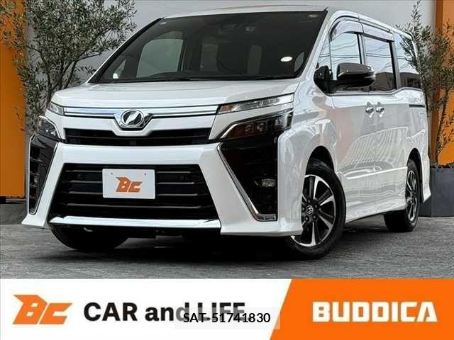 Toyota VOXY 2019-10 7331056-0