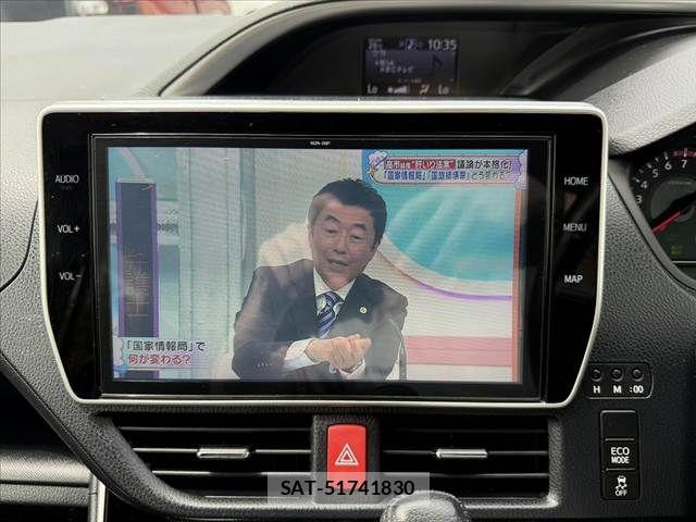 Toyota VOXY 2019-10 7331056-6