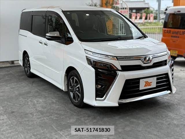 Toyota VOXY 2019-10 7331056-7