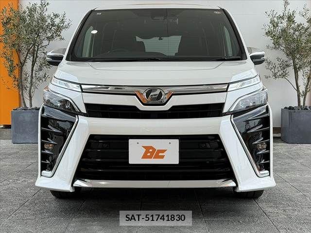 Toyota VOXY 2019-10 7331056-8