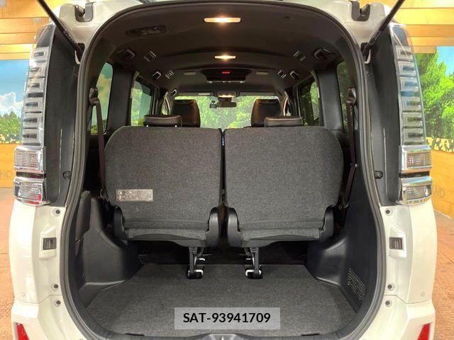 Toyota VOXY 2019-09 7360405-10