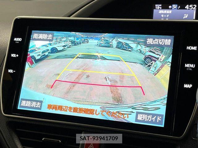 Toyota VOXY 2019-09 7360405-4