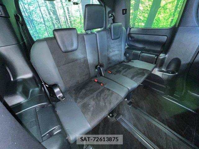 Toyota VOXY 2021-07 7360403-9