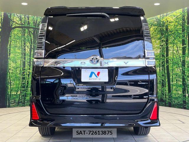 Toyota VOXY 2021-07 7360403-15