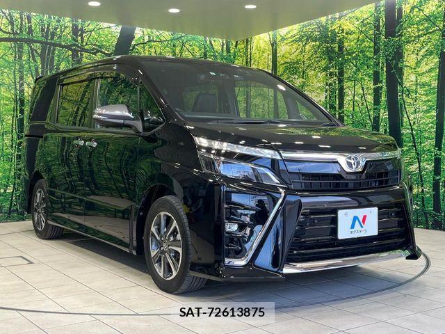 Toyota VOXY 2021-07 7360403-16