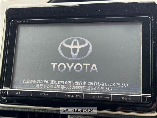 Toyota VOXY 2016-07 7360428-2