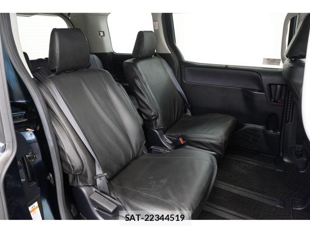Toyota VOXY 2016-08 7360409-16