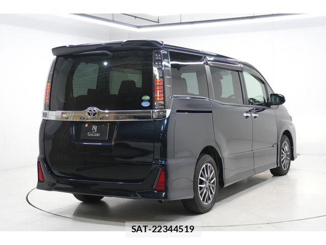 Toyota VOXY 2016-08 7360409-5
