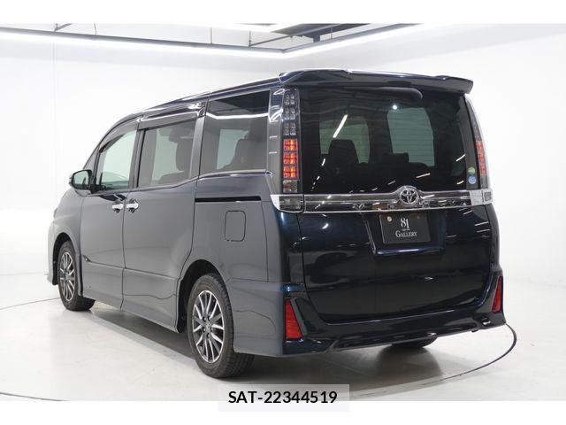 Toyota VOXY 2016-08 7360409-7