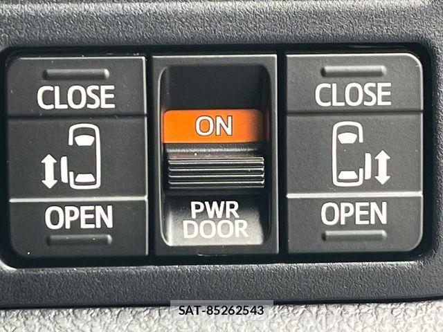 Toyota VOXY 2019-06 7360402-5