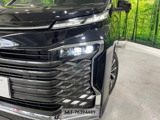 Toyota VOXY 2024-05 7360386-13