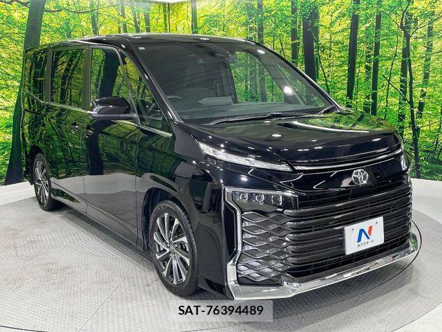Toyota VOXY 2024-05 7360386-17