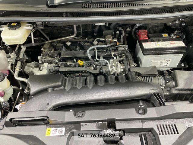 Toyota VOXY 2024-05 7360386-18