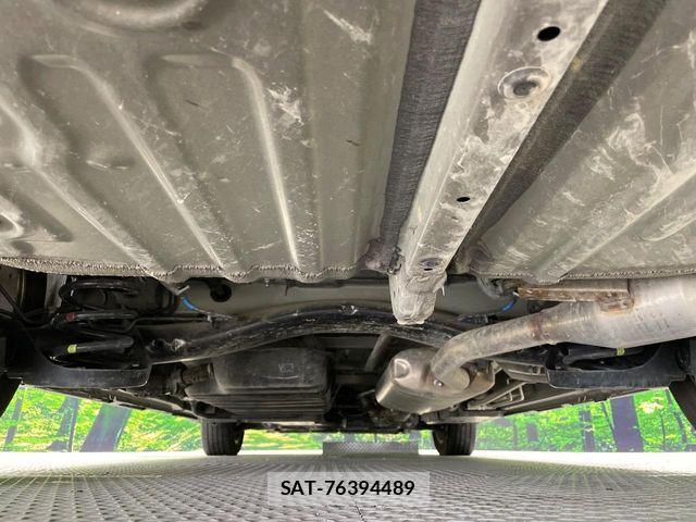 Toyota VOXY 2024-05 7360386-19