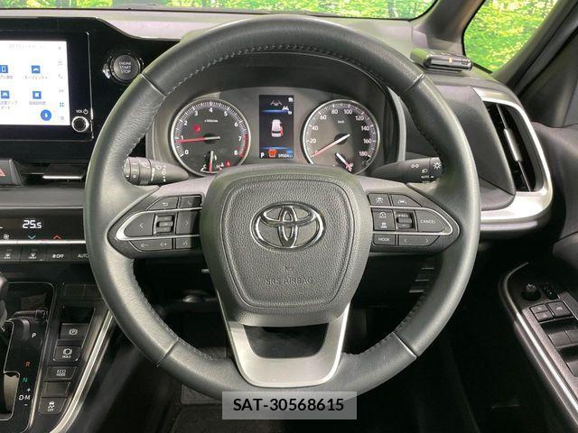 Toyota VOXY 2024-04 7360397-11