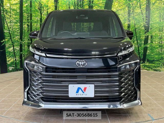 Toyota VOXY 2024-04 7360397-14