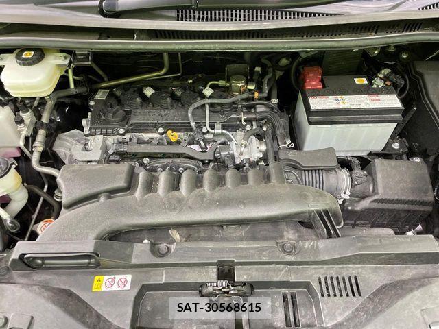 Toyota VOXY 2024-04 7360397-18