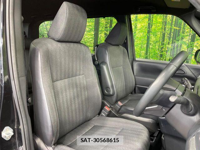 Toyota VOXY 2024-04 7360397-7