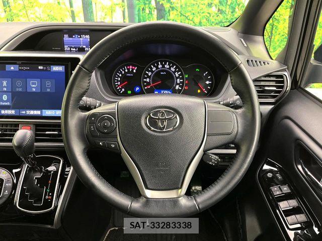 Toyota VOXY 2021-04 7360399-11