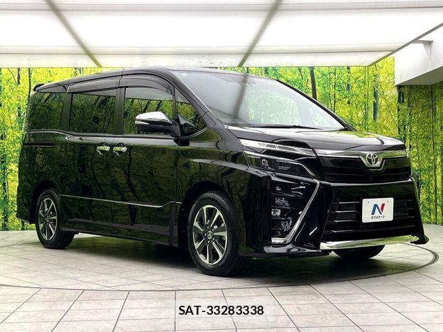 Toyota VOXY 2021-04 7360399-16
