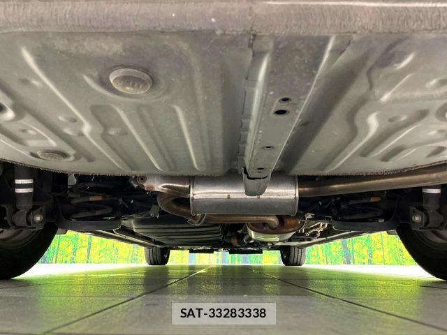 Toyota VOXY 2021-04 7360399-19