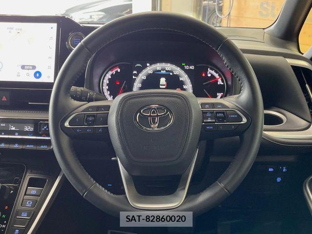 Toyota VOXY 2023-04 7360385-10