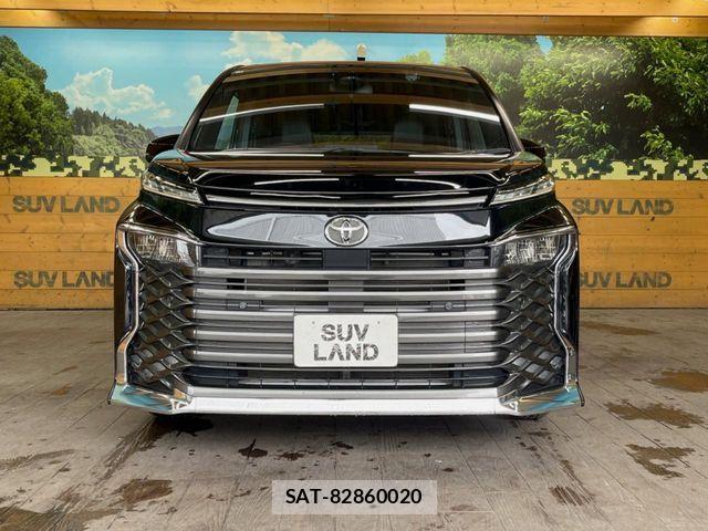 Toyota VOXY 2023-04 7360385-13