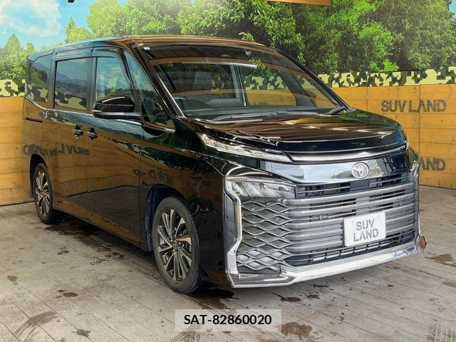 Toyota VOXY 2023-04 7360385-15