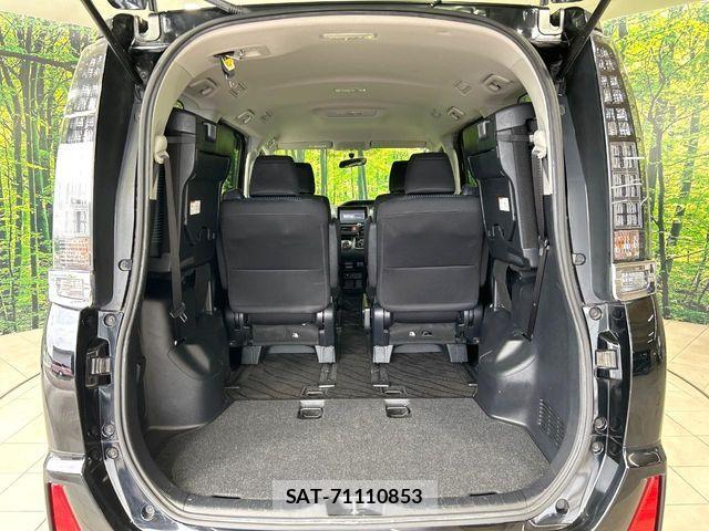 Toyota VOXY 2014-10 7360419-10
