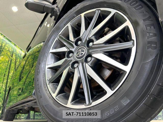 Toyota VOXY 2014-10 7360419-12