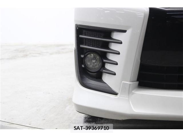 Toyota VOXY 2014-02 7360425-12