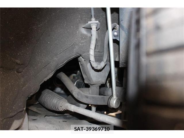 Toyota VOXY 2014-02 7360425-19