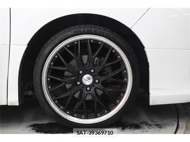 Toyota VOXY 2014-02 7360425-22